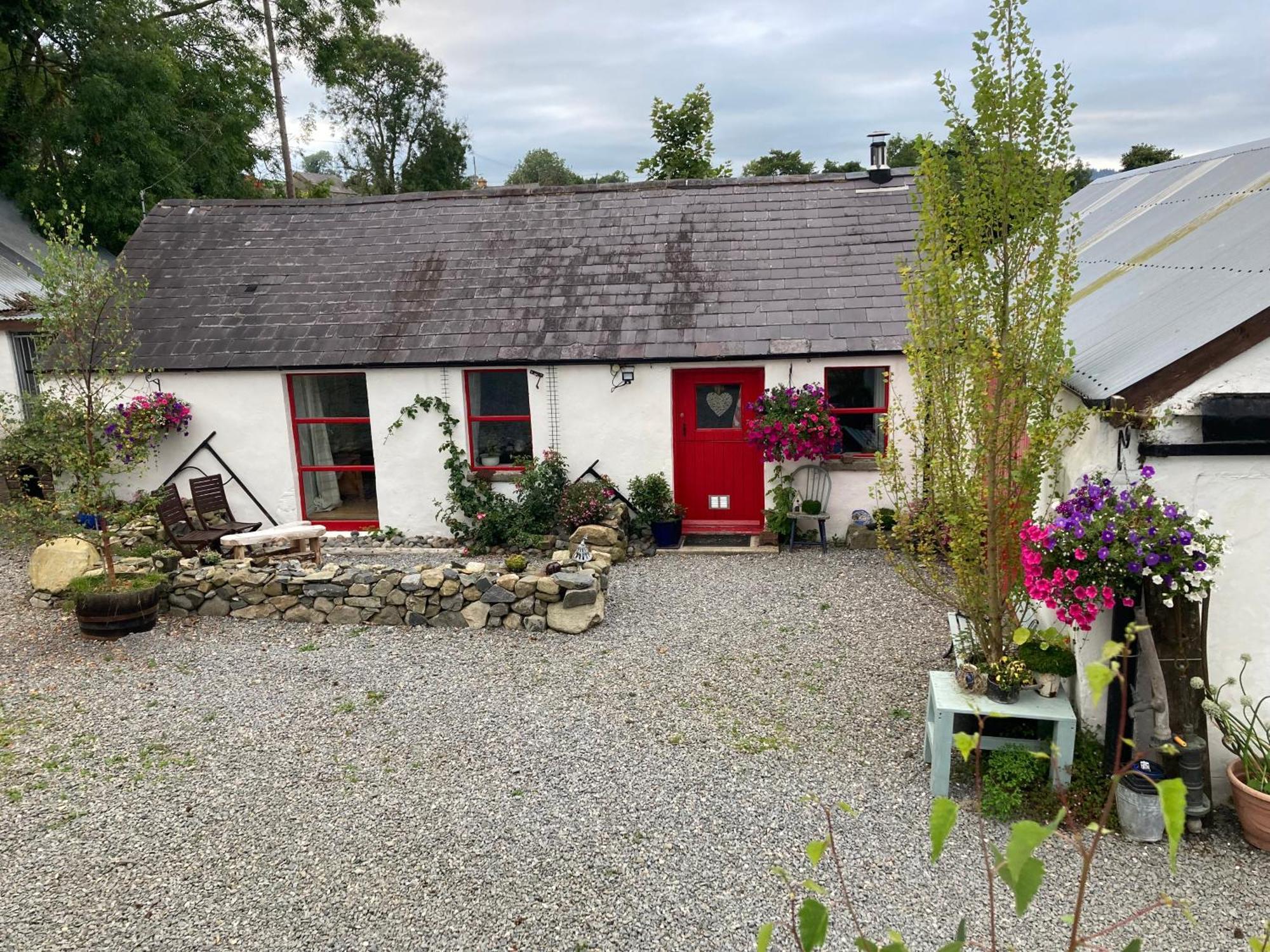 Stone Wall Cottage Castlewellan Eksteriør billede